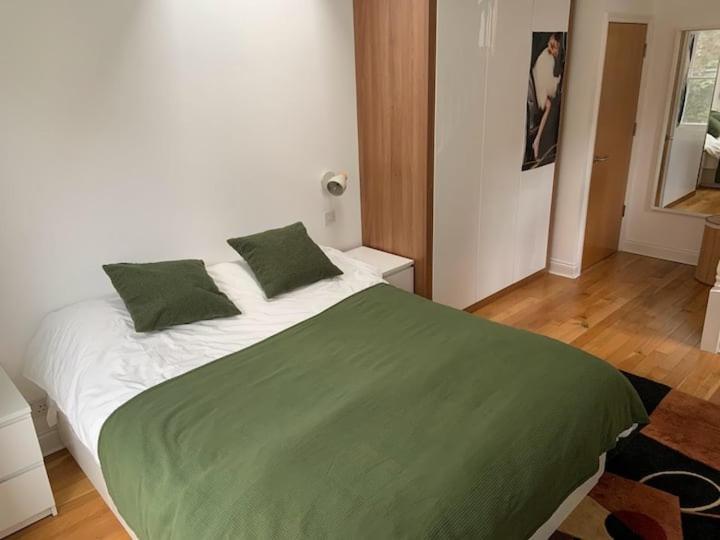 Lovely Spacious 1-Bedroom Flat In Tufnell Park Close To Central London Exterior photo