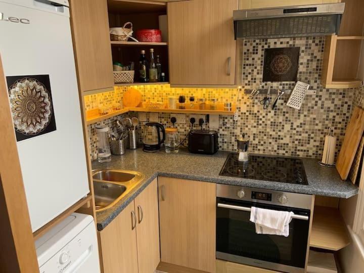 Lovely Spacious 1-Bedroom Flat In Tufnell Park Close To Central London Exterior photo